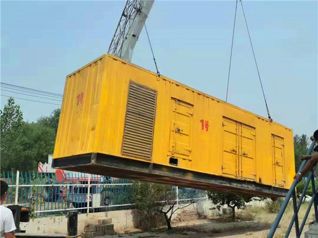 洛江300KW柴油发电机组油耗是多少?