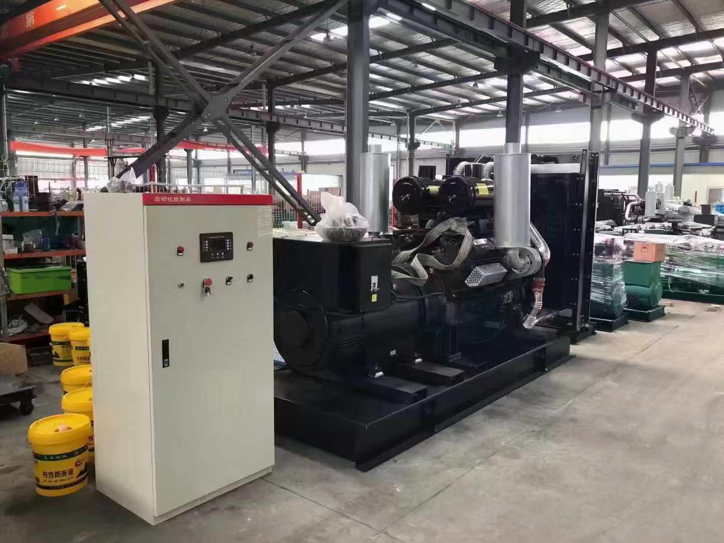 洛江柴油发电机运行时的噪音和振动水平如何?